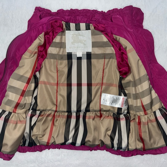 Burberry jacket. 4T. Zip up. Light weight jacket. Preloved - Picture 2 of 5